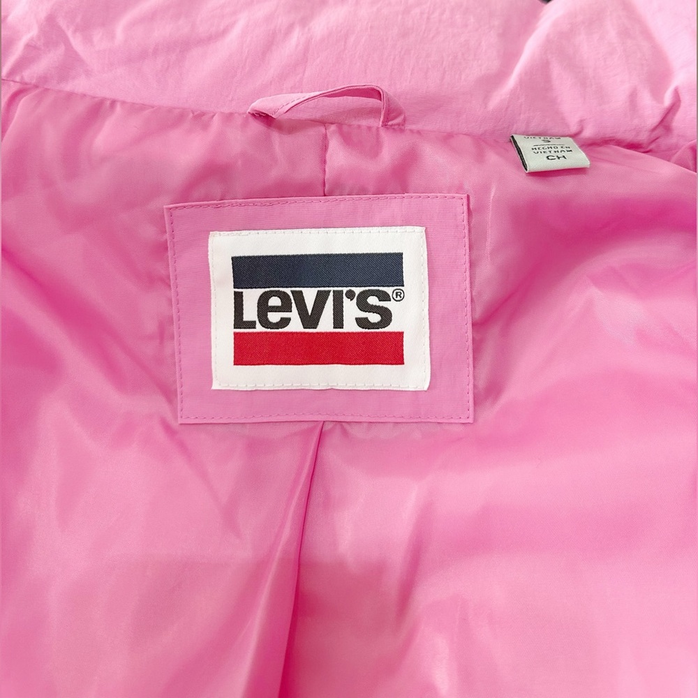 Levi’s Pink Puffer Jacket - Picture 8 of 8